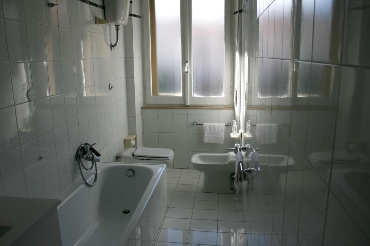 2 Bedrooms Appartement At Pescara 300 M Away From The Beach With Balcony And Wifi Kültér fotó