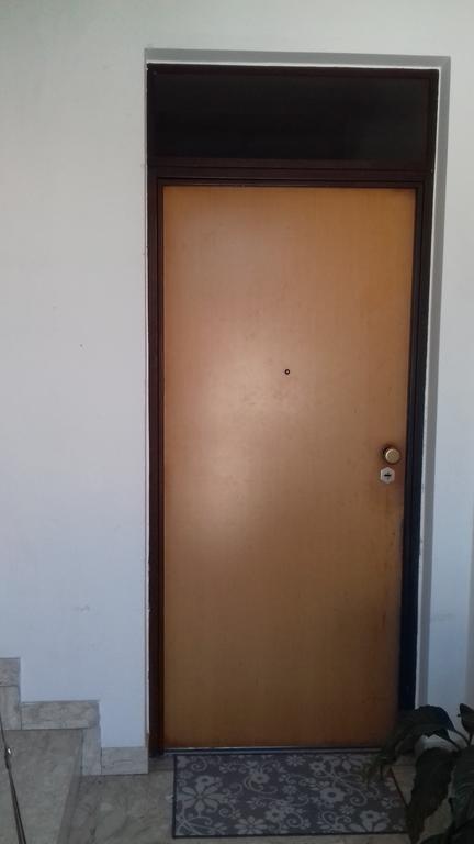 2 Bedrooms Appartement At Pescara 300 M Away From The Beach With Balcony And Wifi Kültér fotó